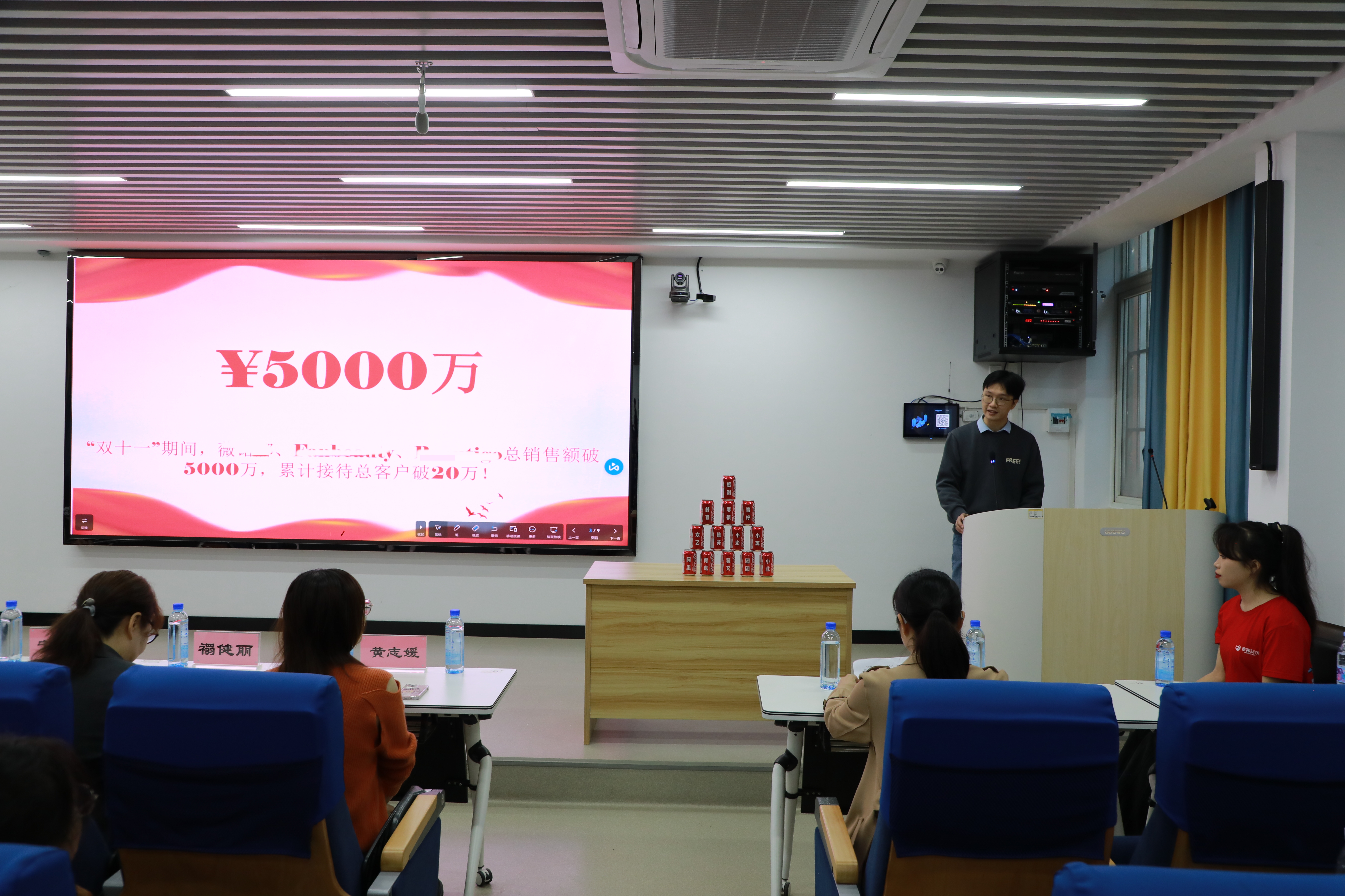 信息工程学院电商专业首次“双十一”电子商务云客服实训项目创佳绩